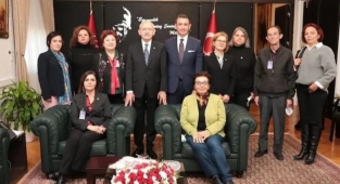 Chp kadın kolları Ankara'da temaslarda bulundu