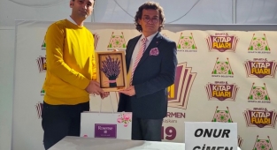 Yazarımız Onur Çimen Isparta Kitap Fuarına Konuk Oldu