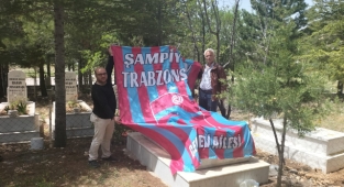 22 Yıl Sonra Arkadaşının vasiyetini yerine getirdi