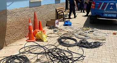 Muhtarın ihbarı üzerine kablo hırsızı yakalandı 