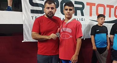 Ermenek'li Yasin Hisar'ın Öğrencisi Türkiye İkincisi Oldu