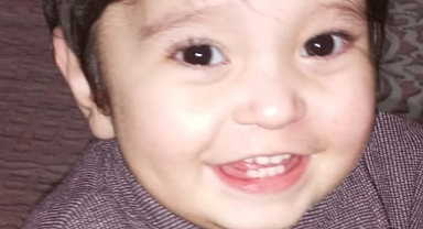 Küçük Yaşta Kalbine Yenik Düştü