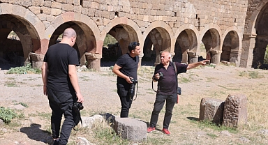 ÜNLÜ FOTOĞRAF SANATÇILARI KARAMAN DA