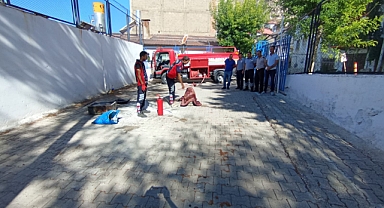 Ermenek Belediyesi İtfaiye ekipleri yangın eğitimi verdi