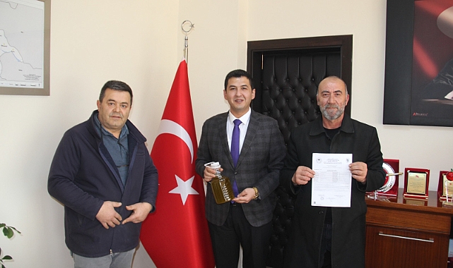 Kalitesi Tescillenen Ermenek Zeytinyağı, Kaymakam Çam’a Takdim Edildi