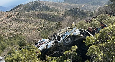 Anamur'da Feci Kaza: Ermenekli İşçileri Taşıyan Minibüs Uçuruma Yuvarlandı