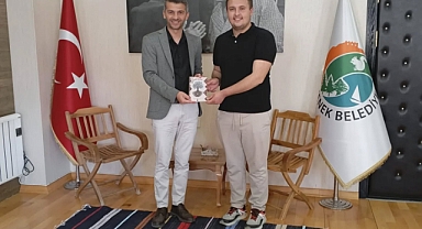 Yazar İbrahim Obruklu Başkan Bozcu'yu Ziyaret Etti