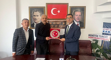 ERMENEK KAYMAKAMI'NDAN AK PARTİYE ZİYARET