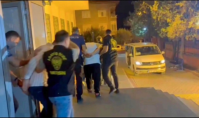 Mersin Mut'ta gazinolara operasyon: 22 tutuklama
